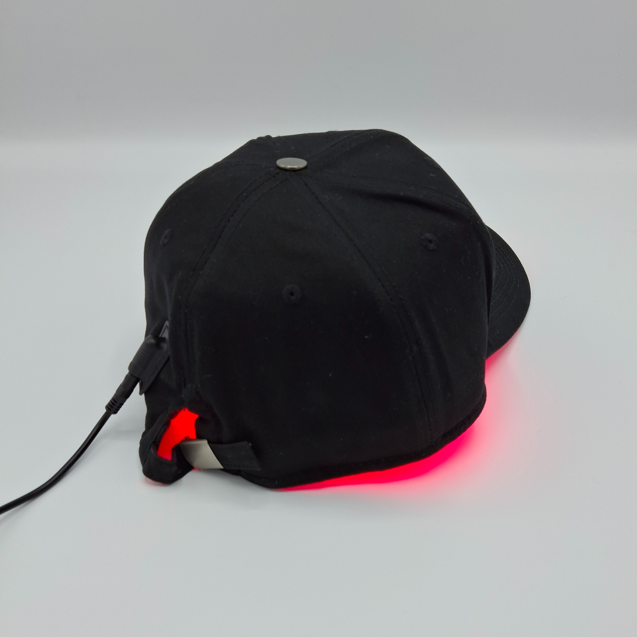 Light therapy cap for hair growth