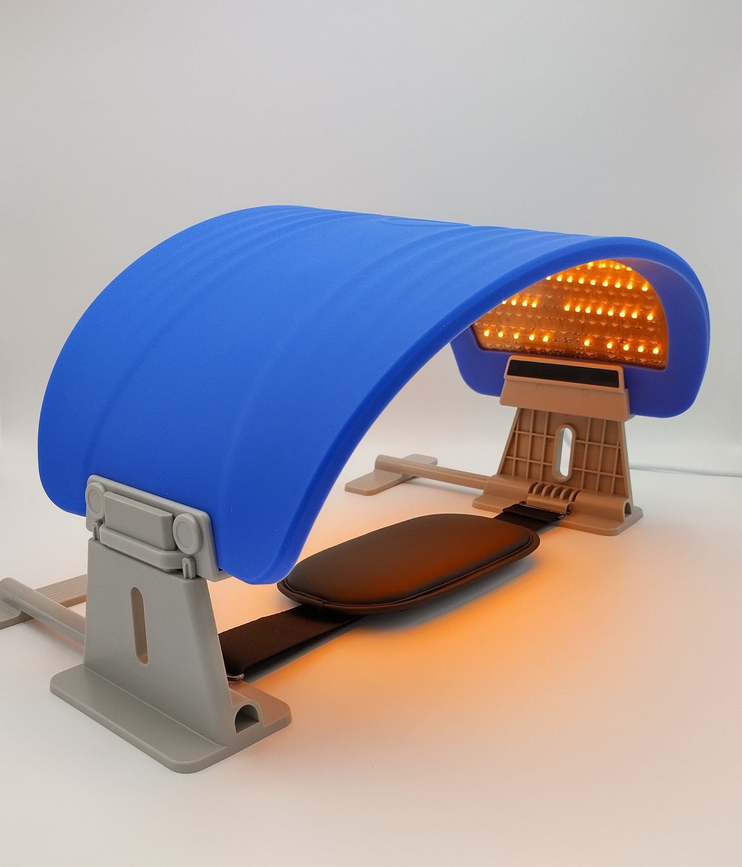 Light therapy device with three colors (yellow, blue, red) for healthy skin.